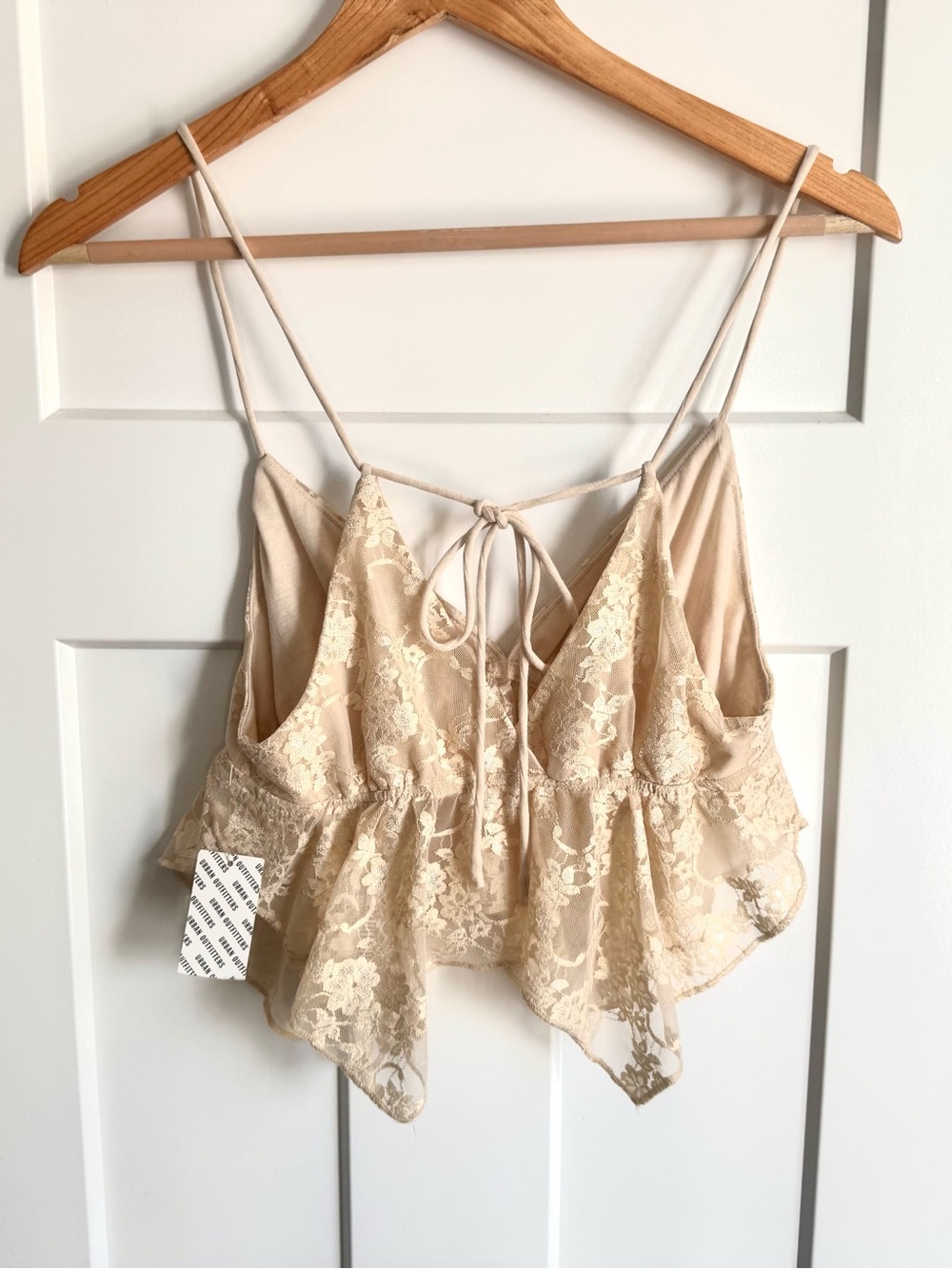 NWT Urban Outfitters Tabitha Lace Top M - Picture 7 of 7